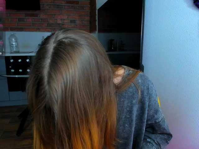 Broadcast screenshots princessaaliccc
