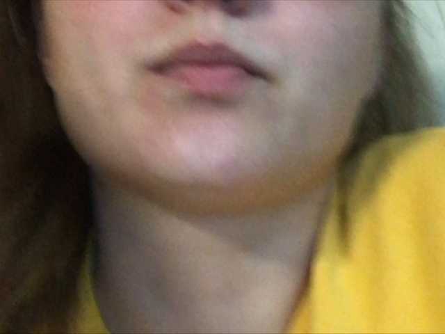 Broadcast screenshots mommy_at_home