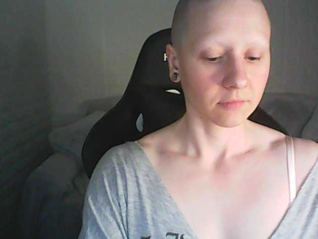 Broadcast screenshots qu33r