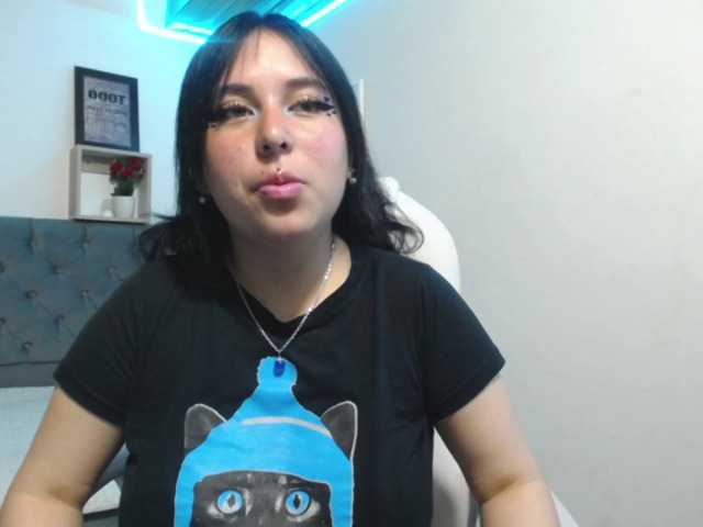 Broadcast screenshots queen077