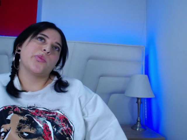 Broadcast screenshots queen077