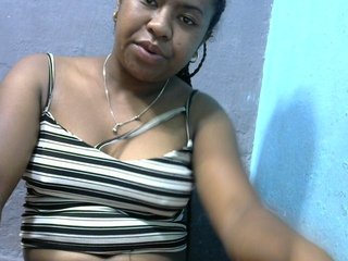 Erotic video chat Queencamie