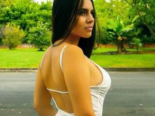 Erotic video chat QueenEvansHot