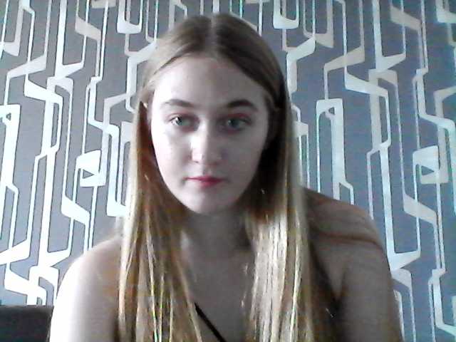 Broadcast screenshots QweenElsa