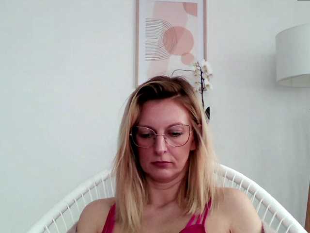 Photos RachellaFox Sexy blondie - glasses - dildo shows - great natural body,) For 500 i show you my naked body @remain