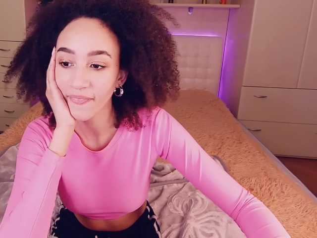 Broadcast screenshots RaffaelaC