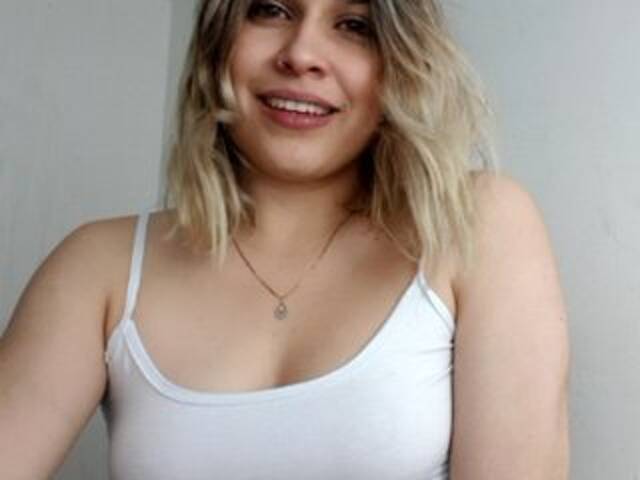 Broadcast screenshots RaquelForner