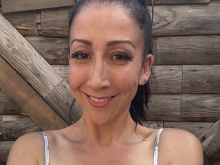 Erotic video chat RavenSkye666