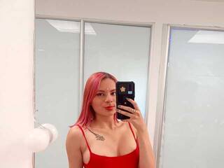 Erotic video chat Rayveen