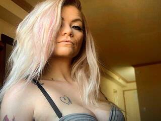 Erotic video chat realchichi