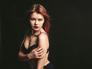 Erotic video chat RedDoll