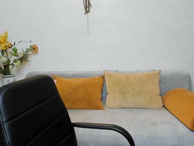 Broadcast screenshots Reginasmilee