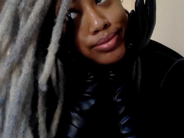 Photo of the profile AaliyahD
