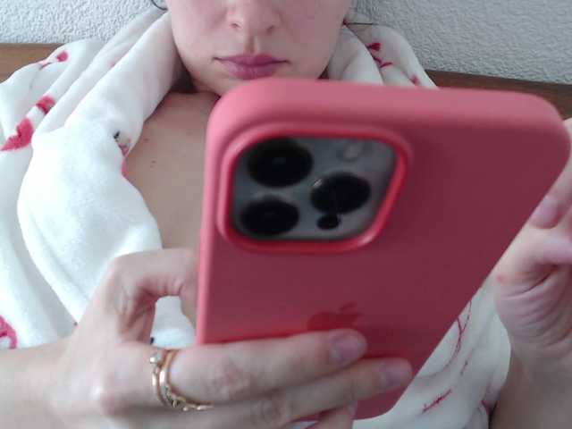 Broadcast screenshots Tifffannny