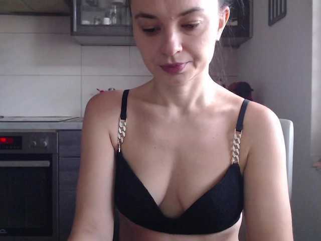 Broadcast screenshots Tifffannny