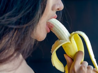 Erotic video chat HelenMoore