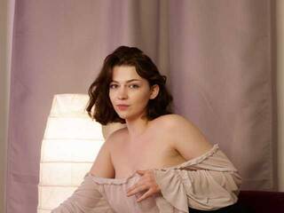 Erotic video chat Liralei