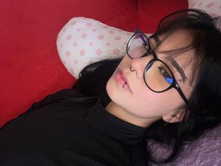 Erotic video chat Robinwai2