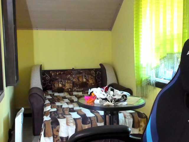 Меня зовут Яна. low 3 -10tok(3sec) medium 11-19tok(6sec) high 30-50tok(12sec) ultra high 80-150tok(40sec) [111 Tokens] = Send 49 second wave pattern [222 Tokens] = Send 49 second pulse pattern [333 Tokens] = Send 69 second earthquake