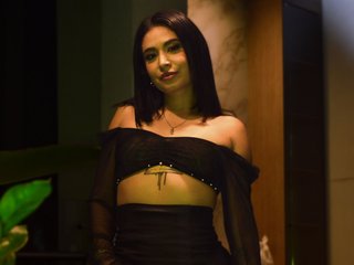 Erotic video chat RosalineBenz