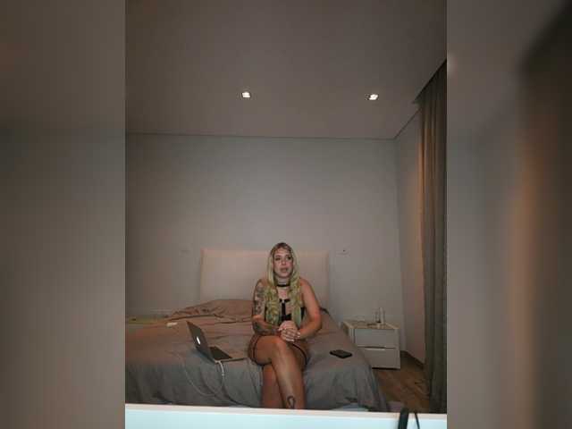 Broadcast screenshots Rosalliaa