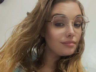 Erotic video chat rosavelllynn