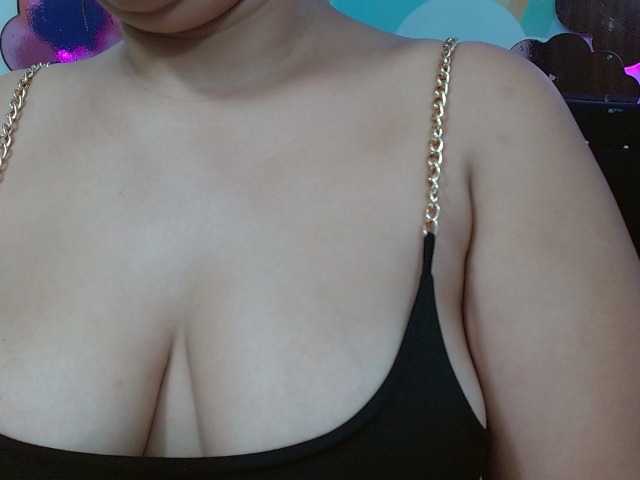 Broadcast screenshots rose-bbw
