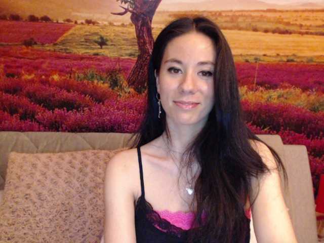 Broadcast screenshots Roselyn12