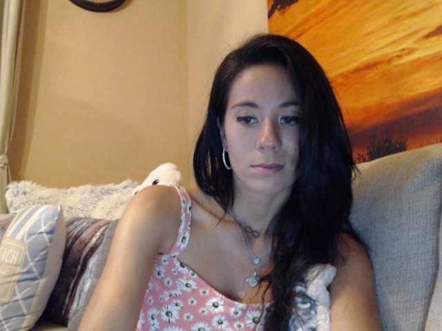 Broadcast screenshots Roselyn12