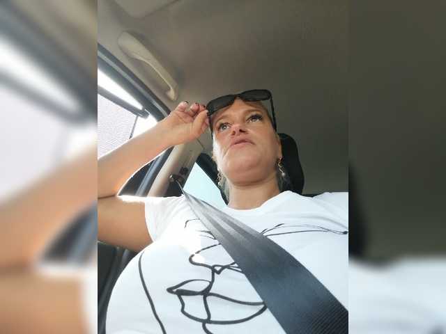 Broadcast screenshots Roselyn25