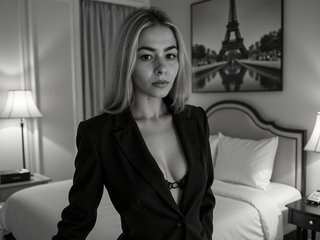 Erotic video chat RosieJune