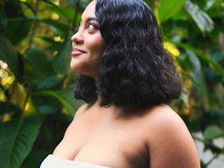 Erotic video chat Rossyann