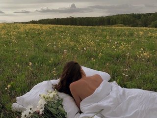 Erotic video chat RoxanaWilliam