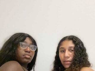 Erotic video chat roxandlex7