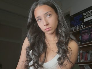 Erotic video chat roxieflexie