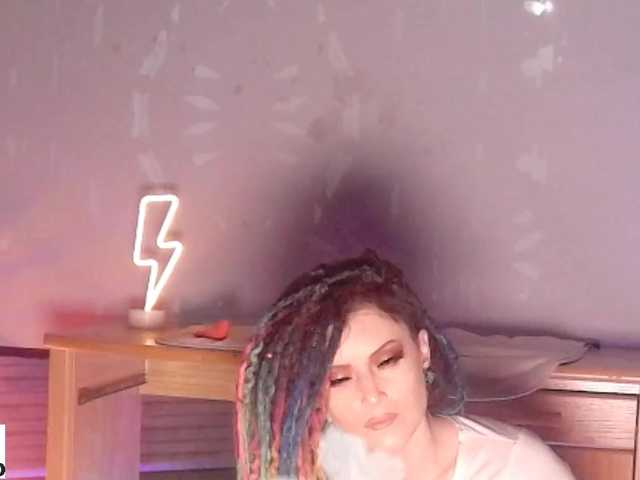 Broadcast screenshots RoxieLovesick