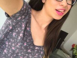 Erotic video chat RoxxieFoxie