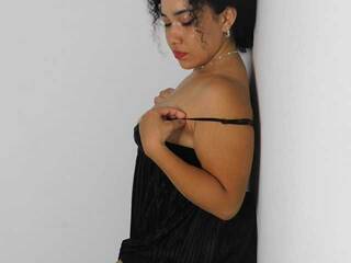 Erotic video chat Roxy-010