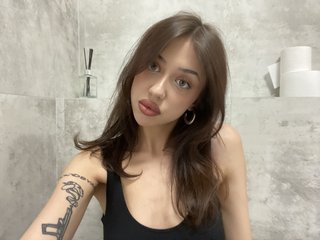 Erotic video chat RoxyBullet