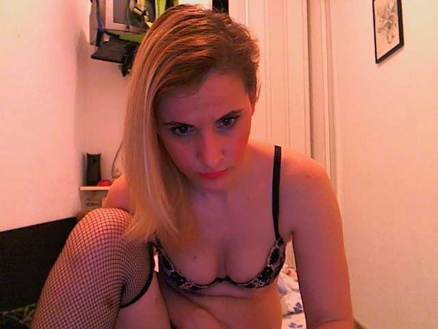 Broadcast screenshots Roxycrazzy