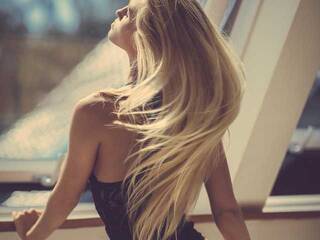 Erotic video chat Rozarr