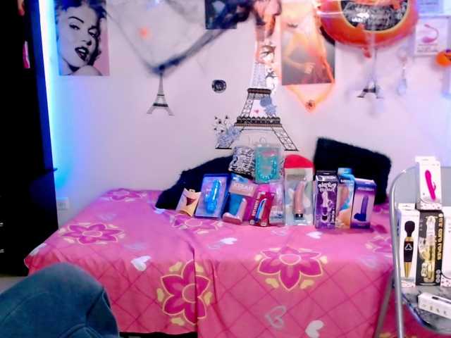 Broadcast screenshots s-selena