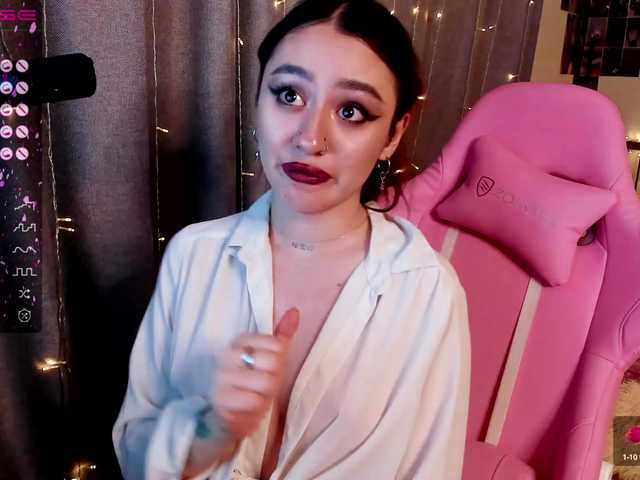 Broadcast screenshots UrLizz