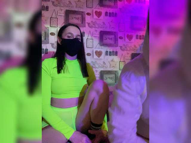 Broadcast screenshots Sabrina_Smith