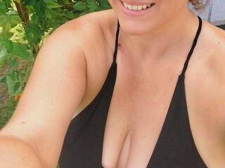 Erotic video chat Sadiesecret