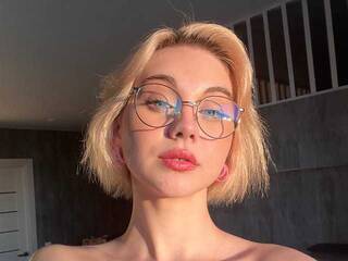 Erotic video chat sakuramt