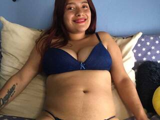 Erotic video chat saloo-hot