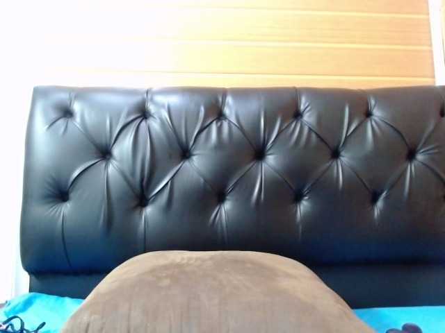 Broadcast screenshots samantha19col