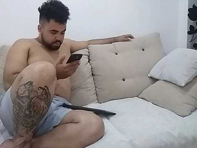 Broadcast screenshots samantharoom