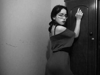 Erotic video chat Samanthavaler